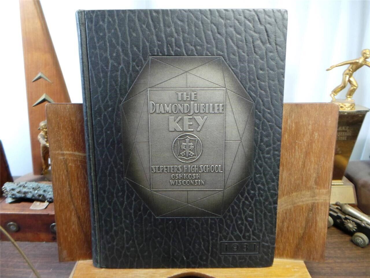 1931 SAINT ST. PETER\'S HIGH SCHOOL Oshkosh Wisconsin Original YEARBOOK The Key