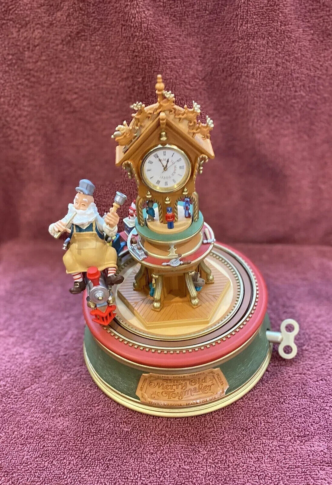 Pre Owned Hallmark The Merry Old Toymaker Table Top Musical Animated Santa Clock