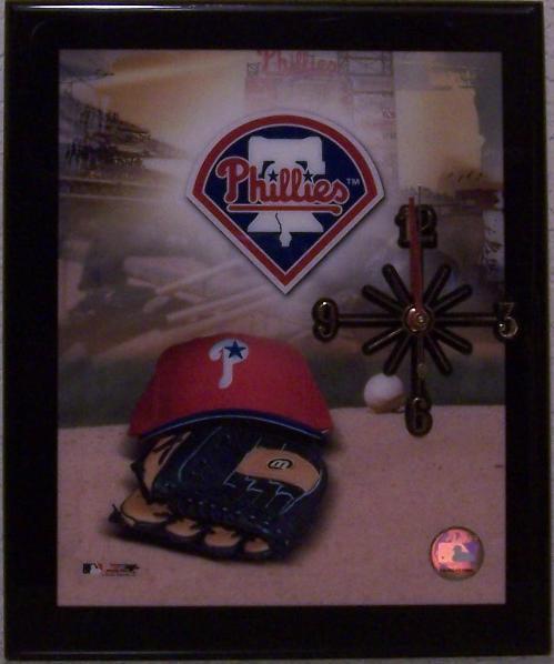 Wall Clock MLB Philadelphia Phillies NEW decorated box battery powered