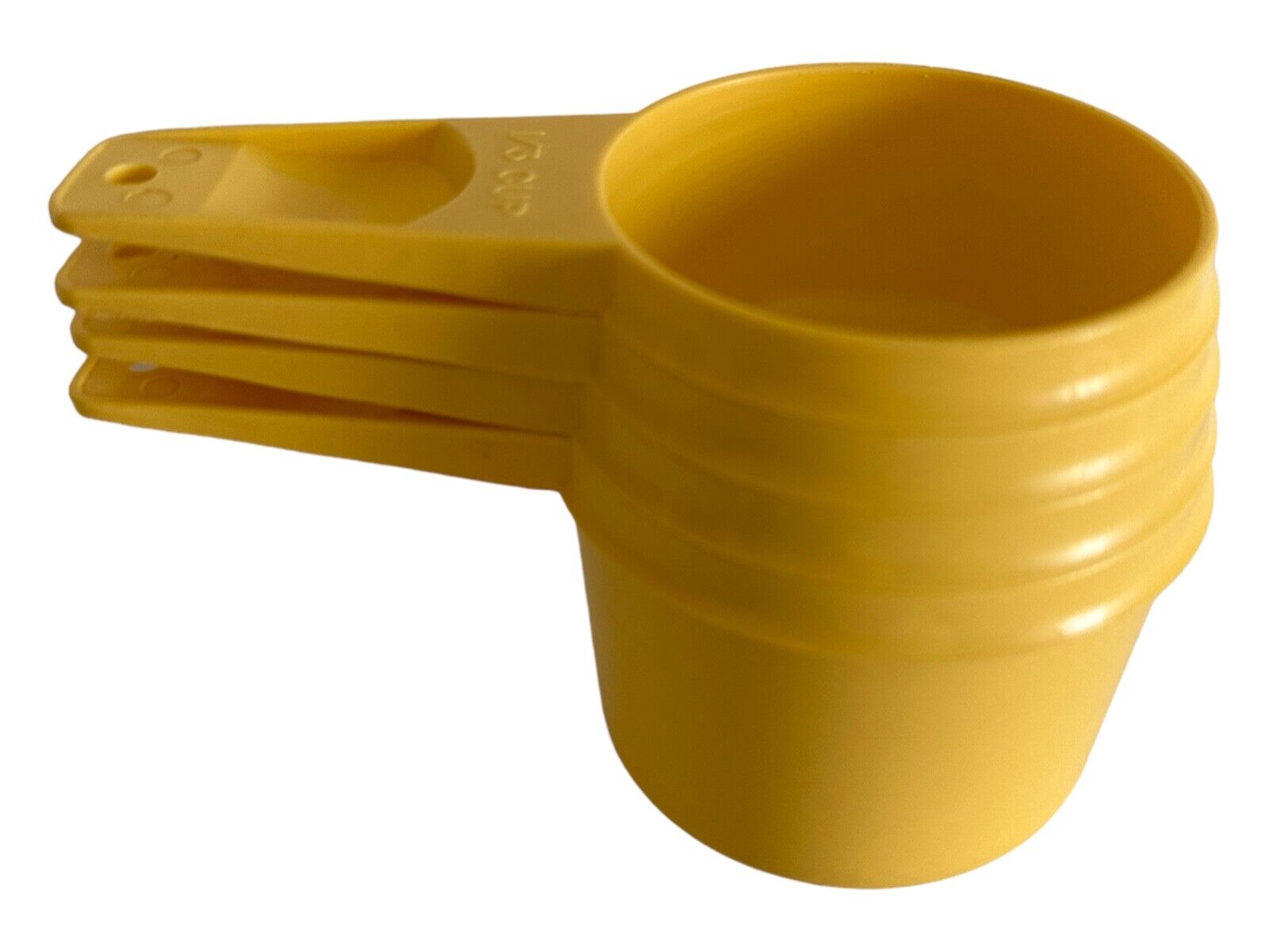 Tupperware (Set of 4) Dry Measure Measuring Cups Harvest Yellow Gold