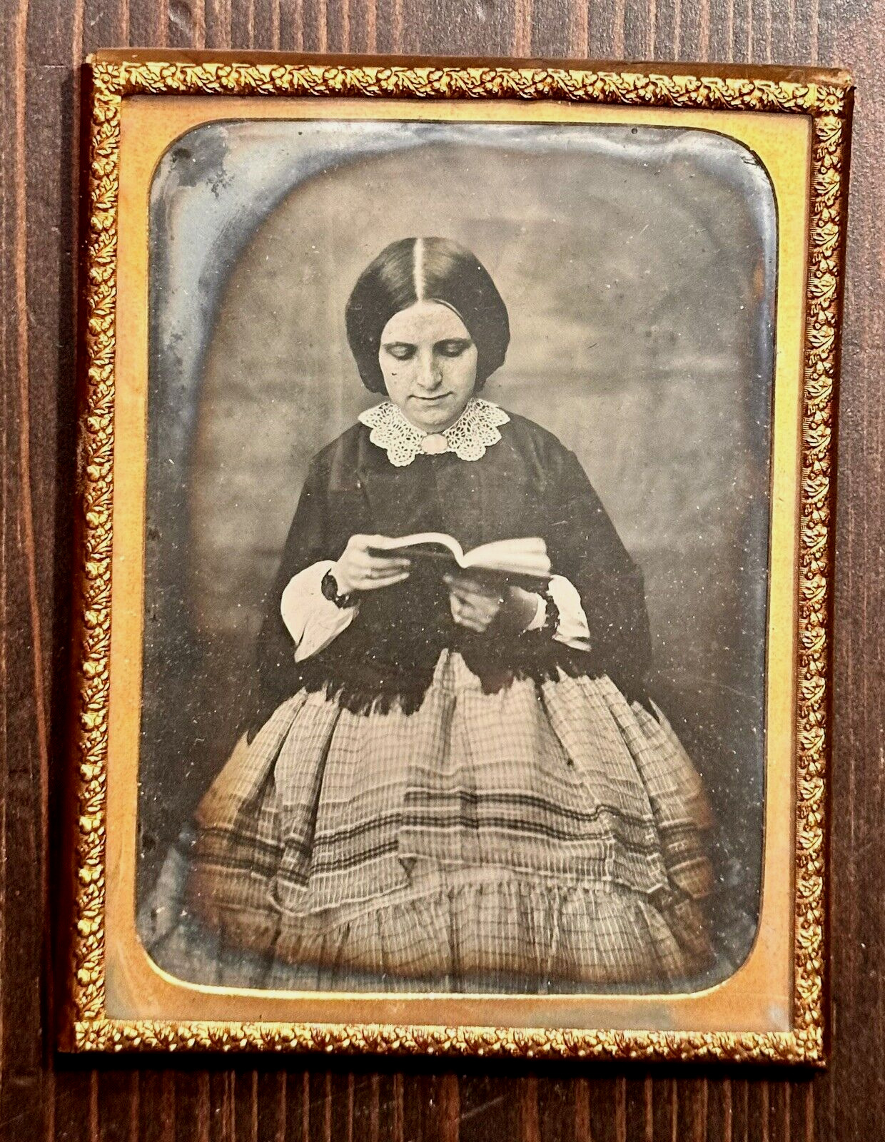 1/4 Ambrotype Pretty ID\'d Woman Reading a Book Dated 1859