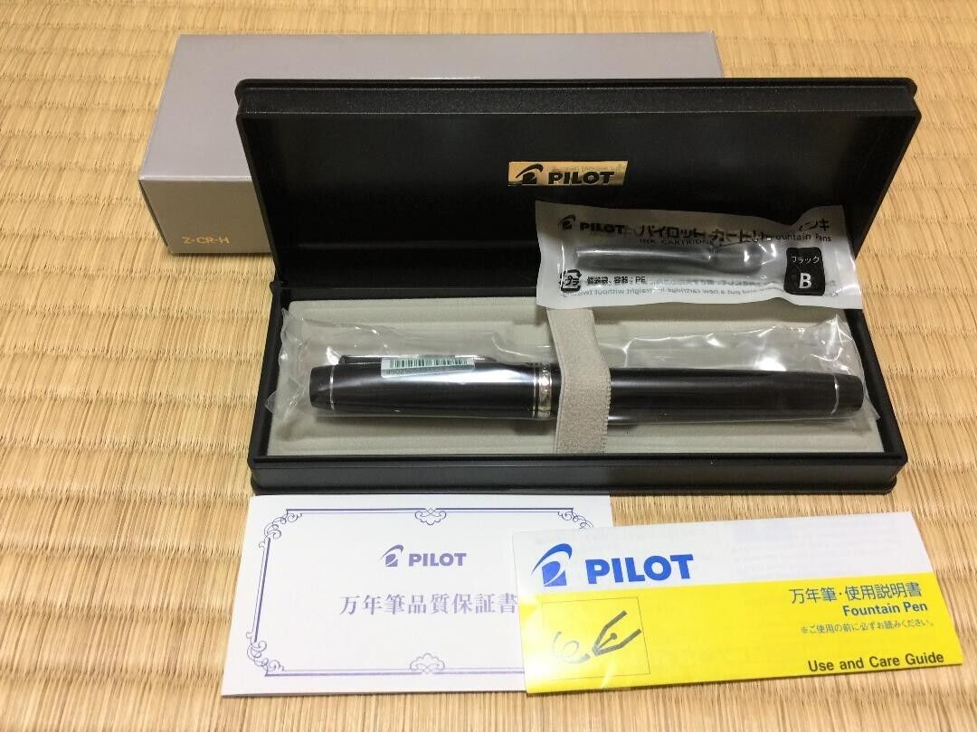 Pilot Namiki fountain pen black FKVH1MR-B-FM 14K RARE popular model unused item