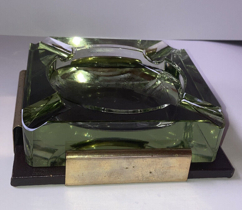 Vtg BIG chunky Mid Century Modern GREEN SQUARE Glass  Ashtray 5 x 5 x 2 Kk12