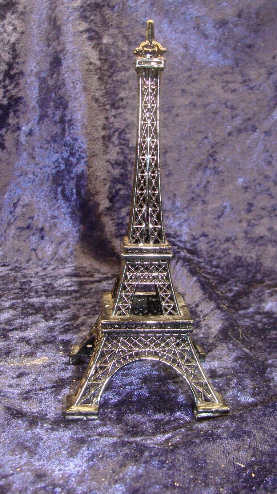 EIFFEL TOWER ~ 6” ~ Great Condition ~ Metal ~