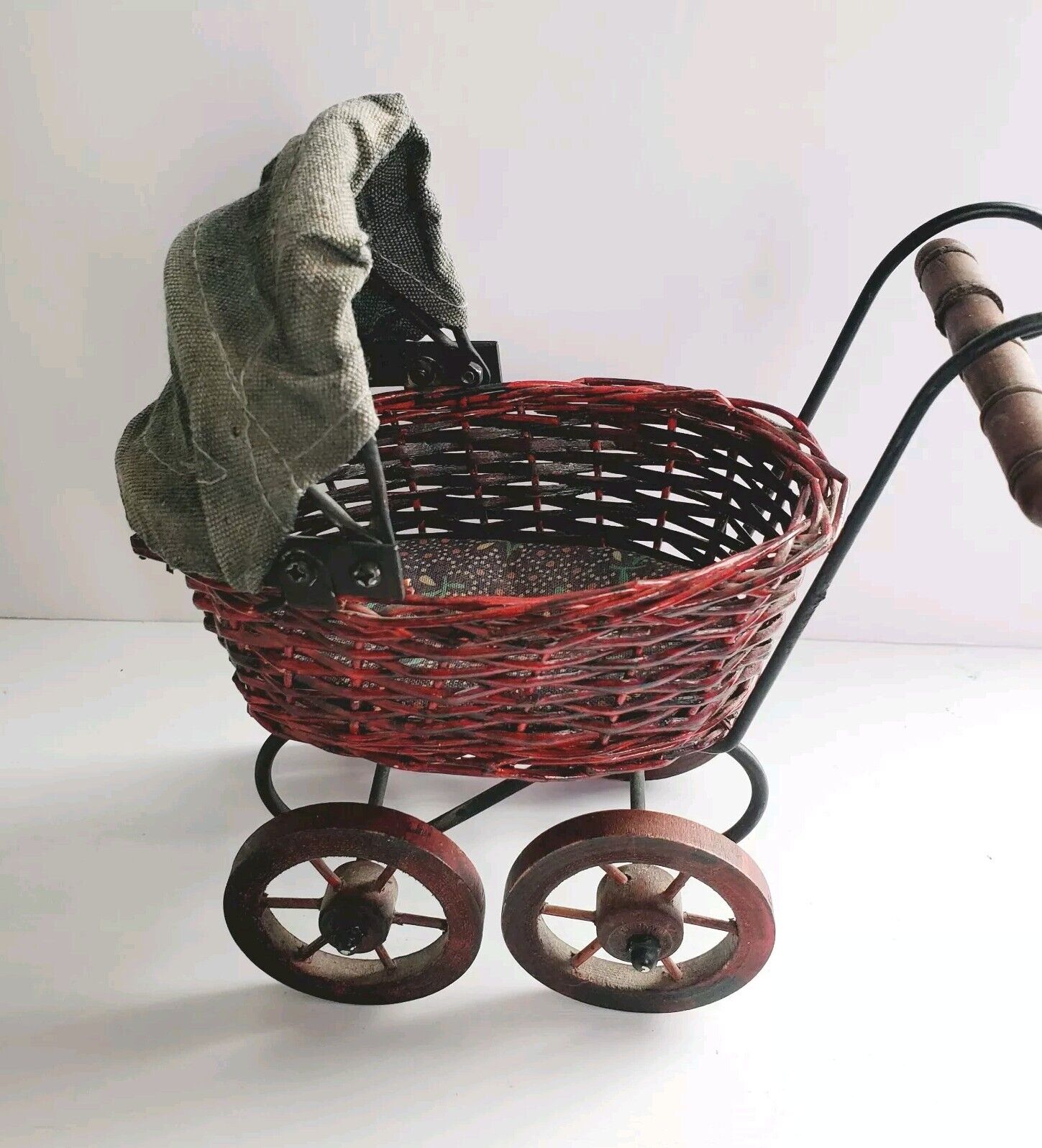 Stroller Baby Doll Carriage Buggy, Victorian Style Vintage Wicker Mini 7\