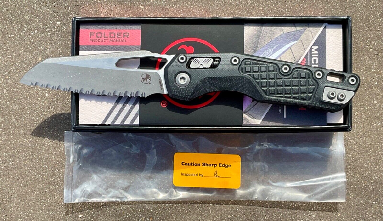Microtech MSI Black Frag G-10 Grip with Apocalyptic Full Serrated Blade