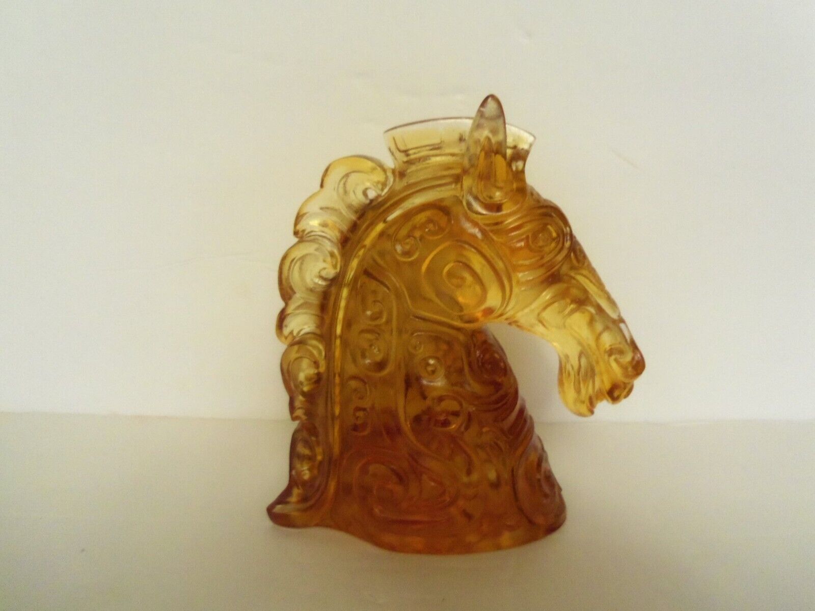 Amber Glass Ornate Horse Head Decorative Figurine Bookend 43/4\