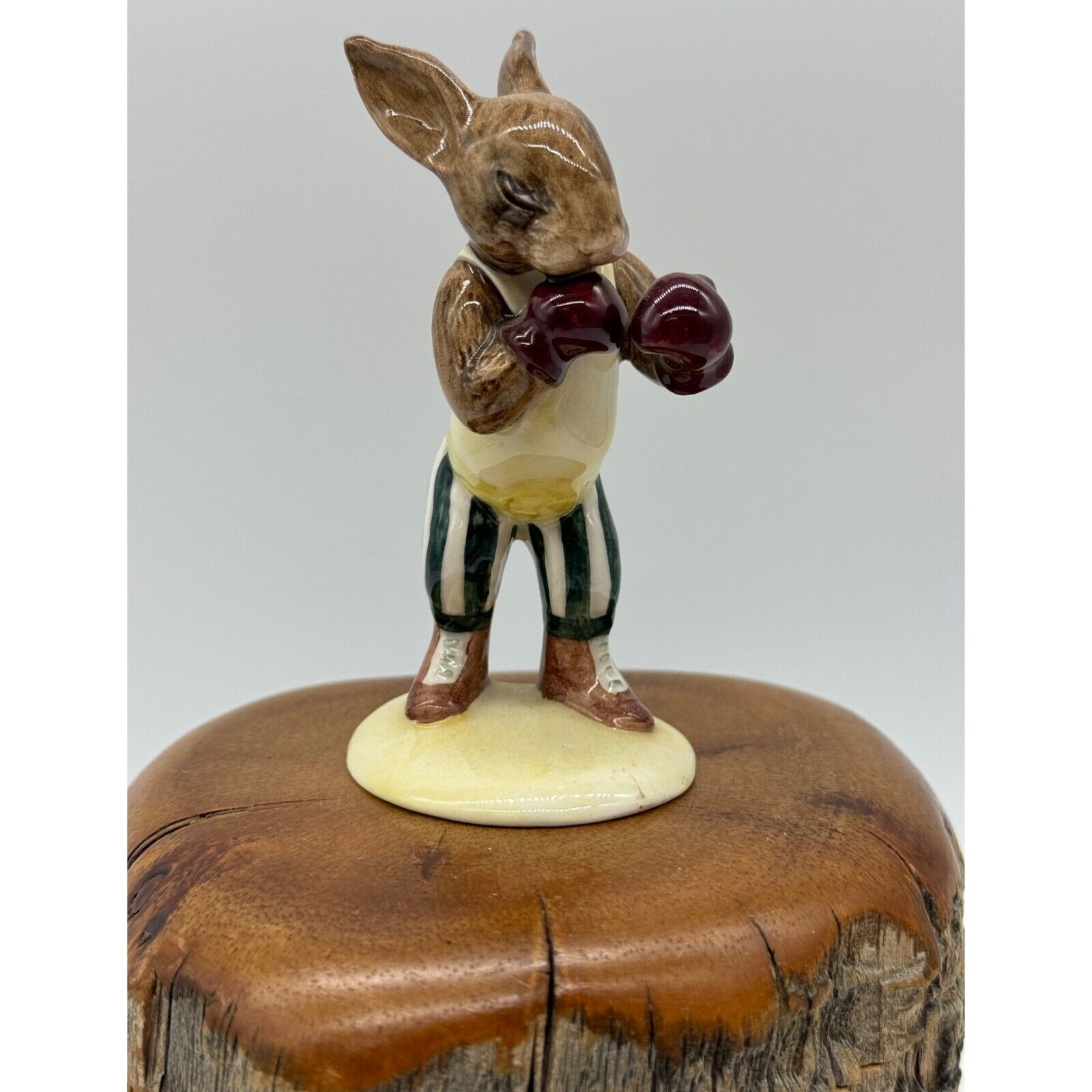 Vintage 1984 Royal Doulton Knockout Bunnies Figure Rabbit Boxing