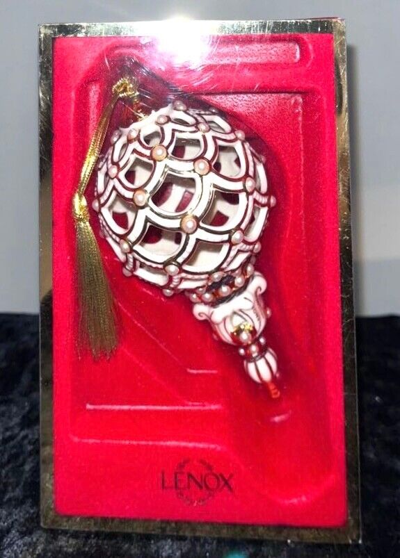 LENOX Christmas Ornament in Box - FLORENTINE PIERCED SPIRE RED WITH PEARLS