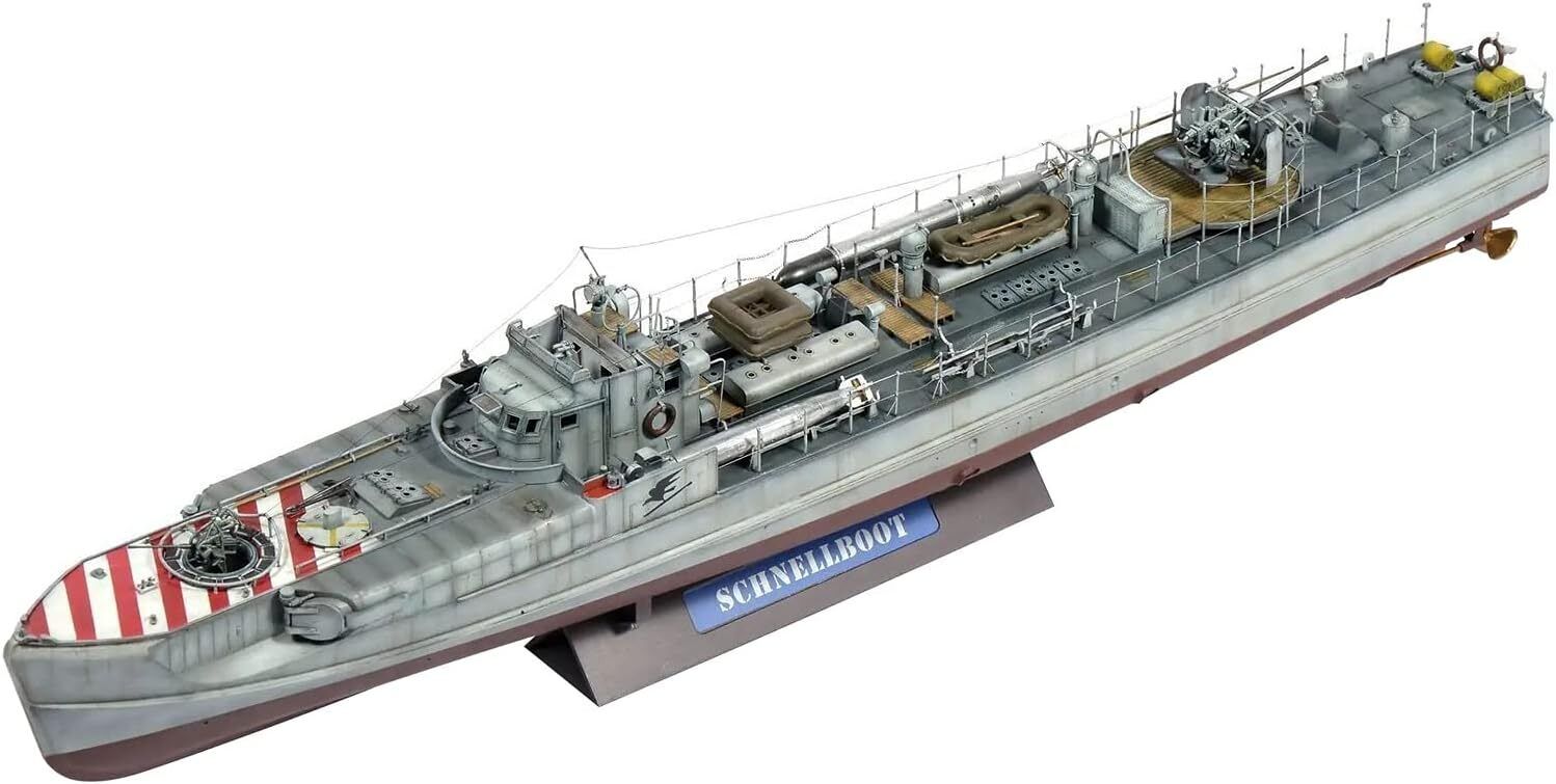Fore Hobby 1/72 German Navy Schnellboat S-38 High Speed ​​Combat Boat 1942 Plast
