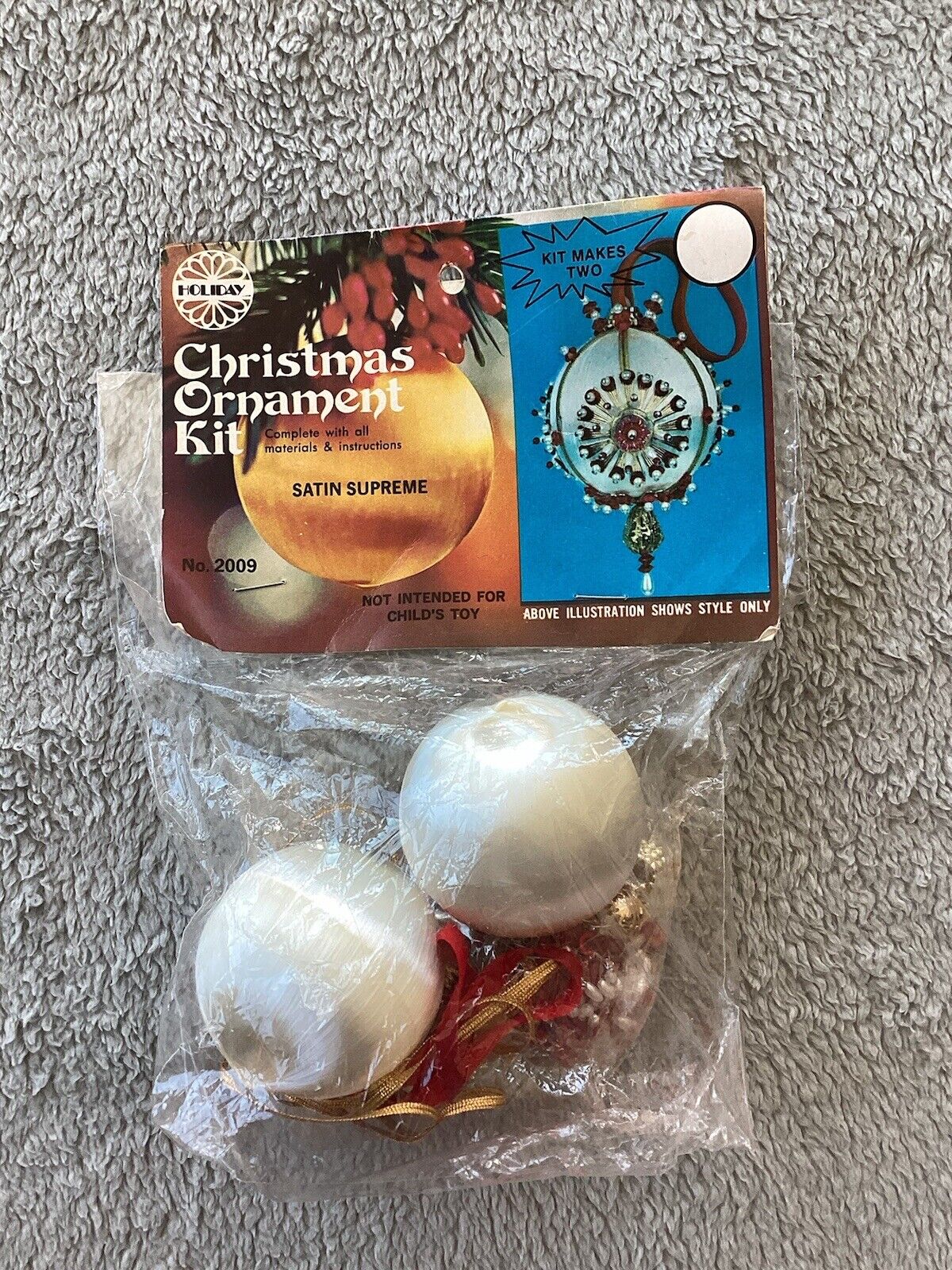 Vintage Walco Christmas Ornament Kit 1977 Satin Supreme New Sealed Makes 2