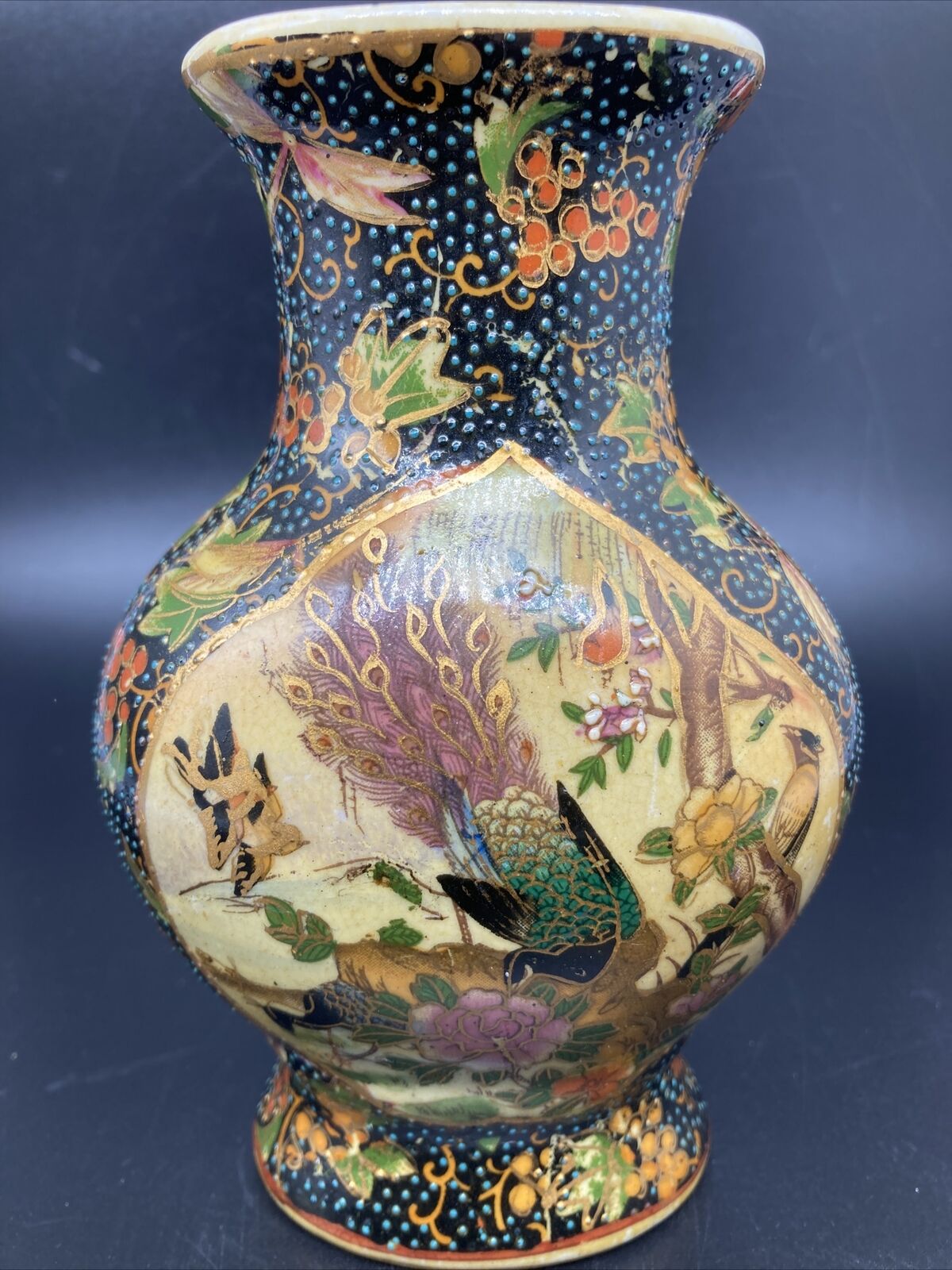 RARE W/ IMPERFECTIONS Zhong Guo Zhi Zao Porcelain Chinese Peacocks/birds Vase 6\