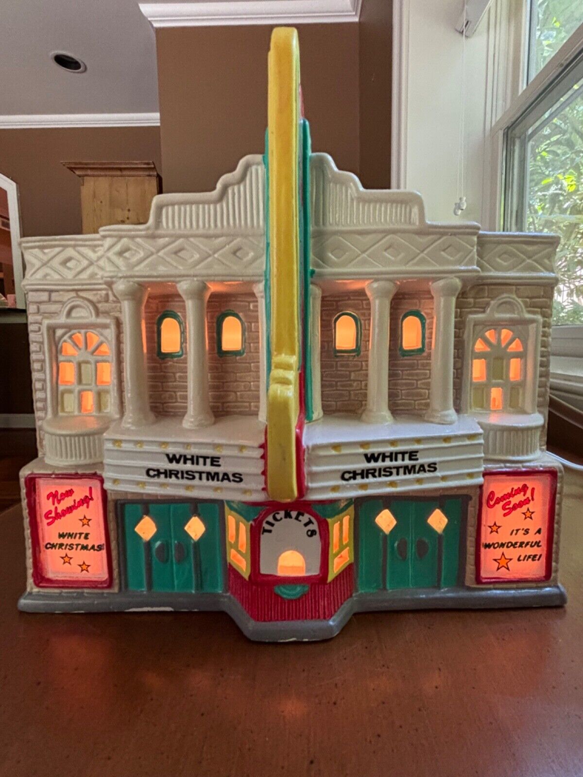 Department 56 Snow Village, THE PARAMOUNT THEATER #5142-0