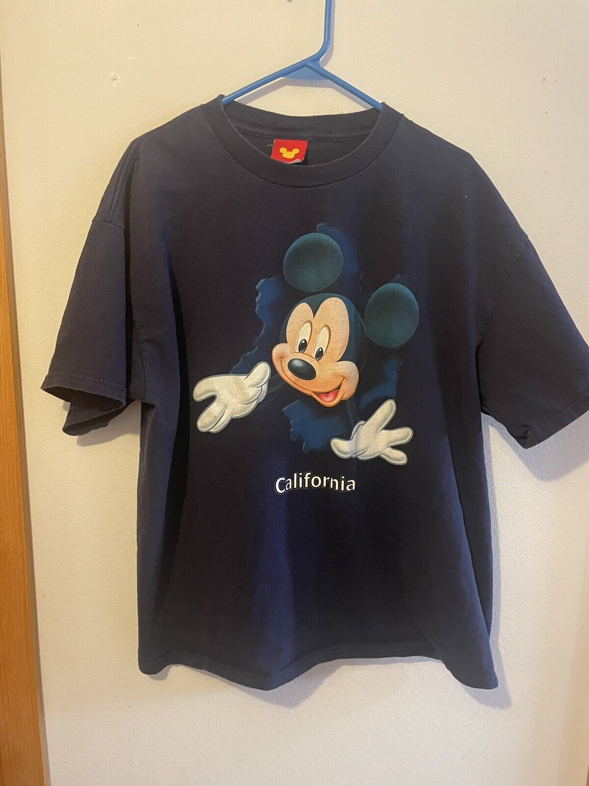 mickey mouse california shirt xL