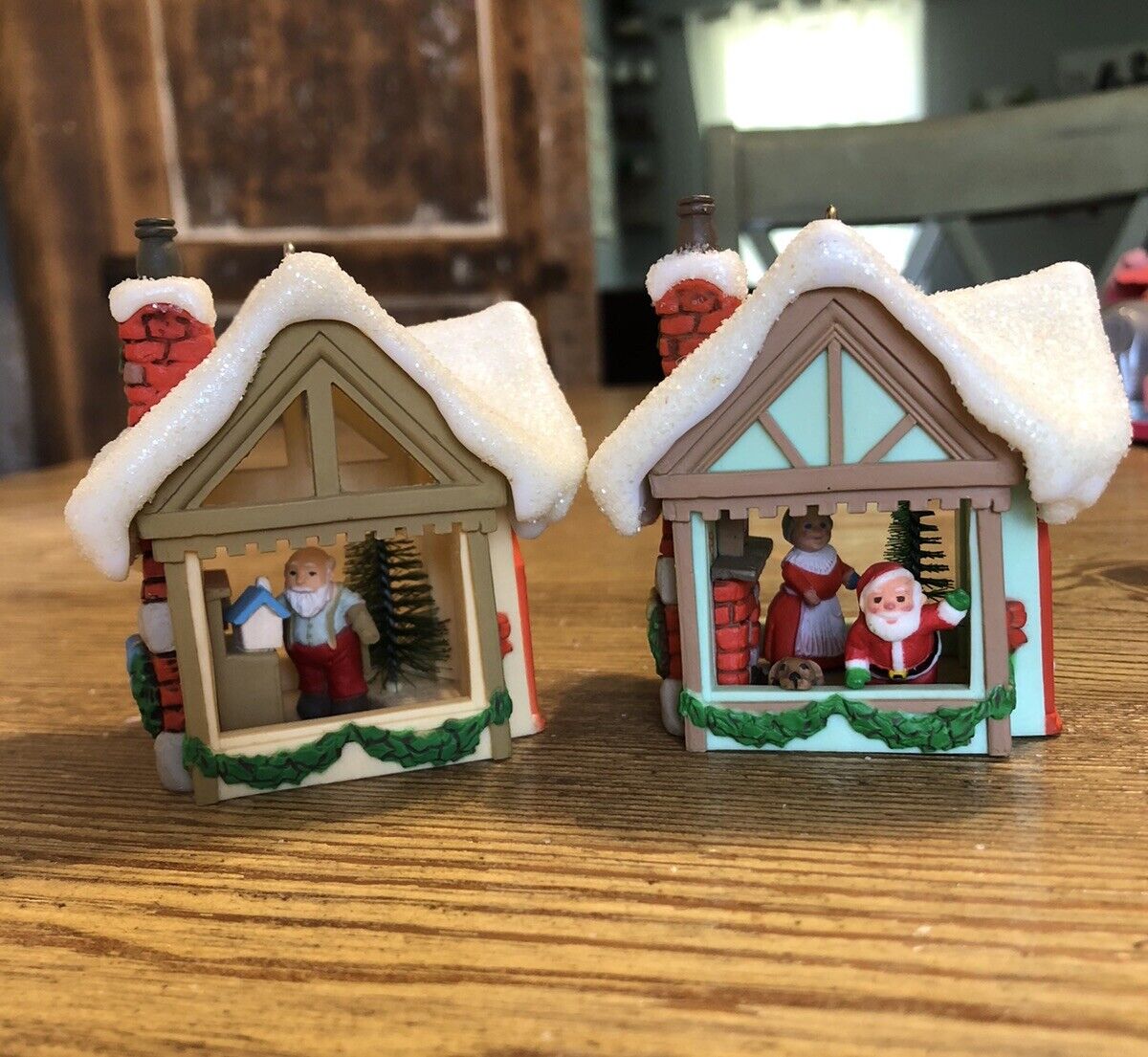 Vintage 80s hallmark Christmas ornament Kringle\'s houses santa mrs claus & dog