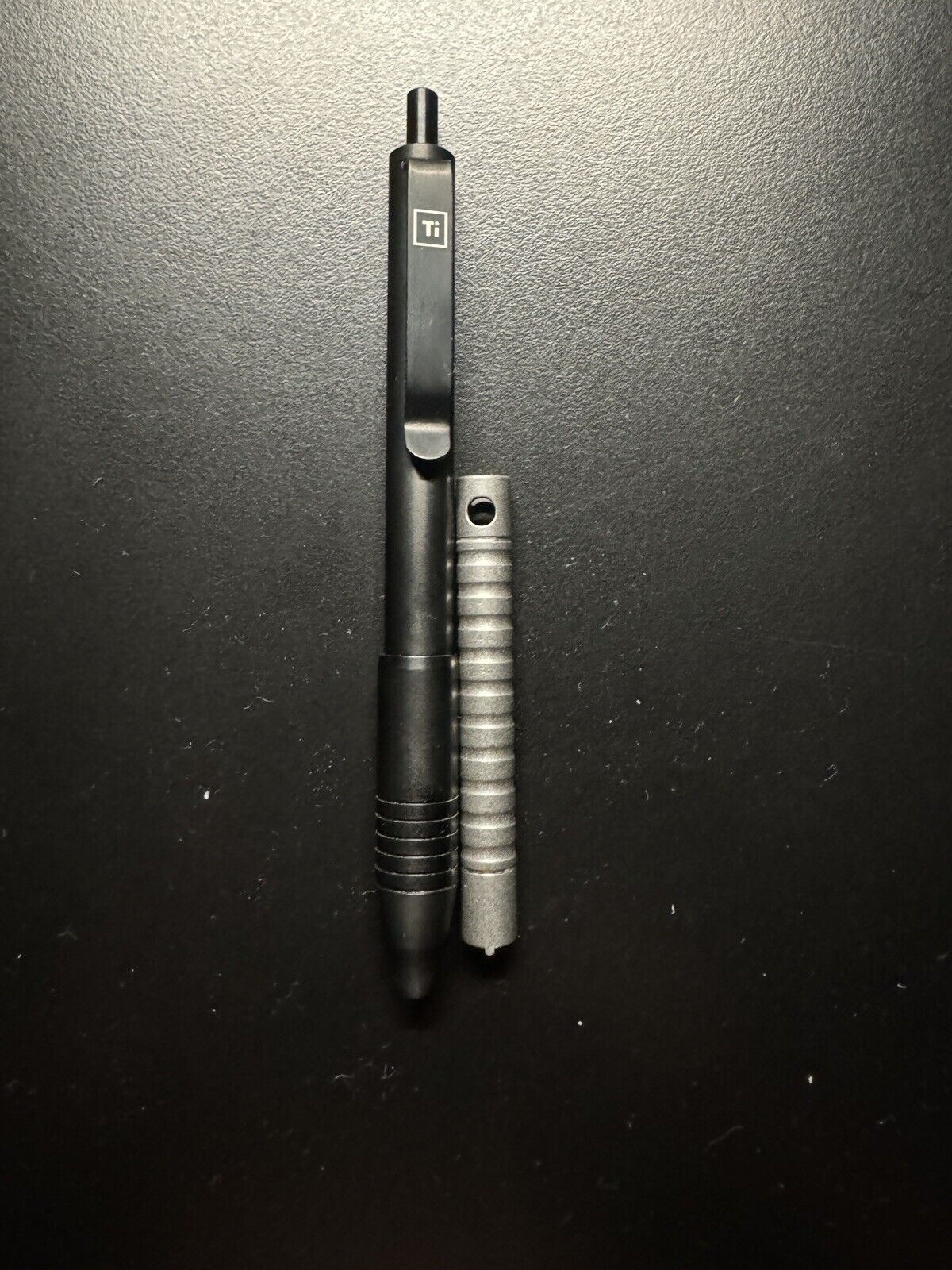 Big Idea Design Slim Click Pen DLC Black Titanium