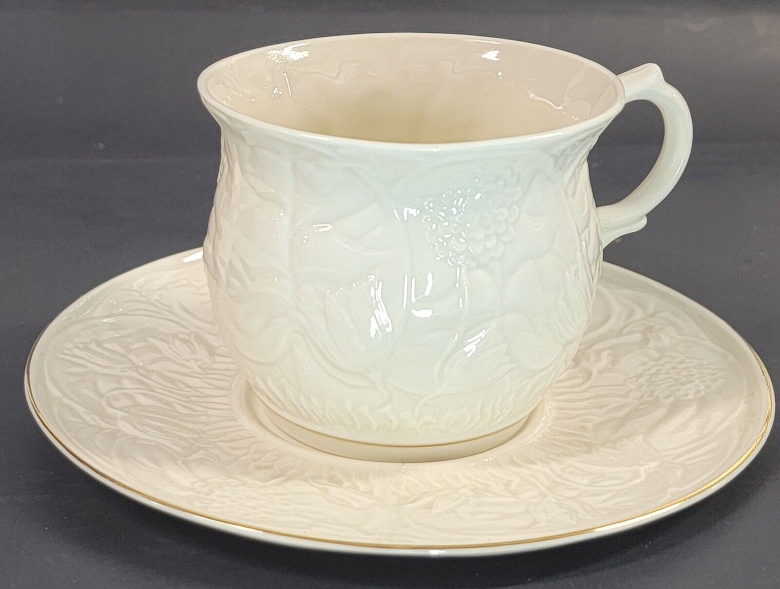Belleek Serenity 1990s Cup and Saucer Set(s) Excellent Multiples 
