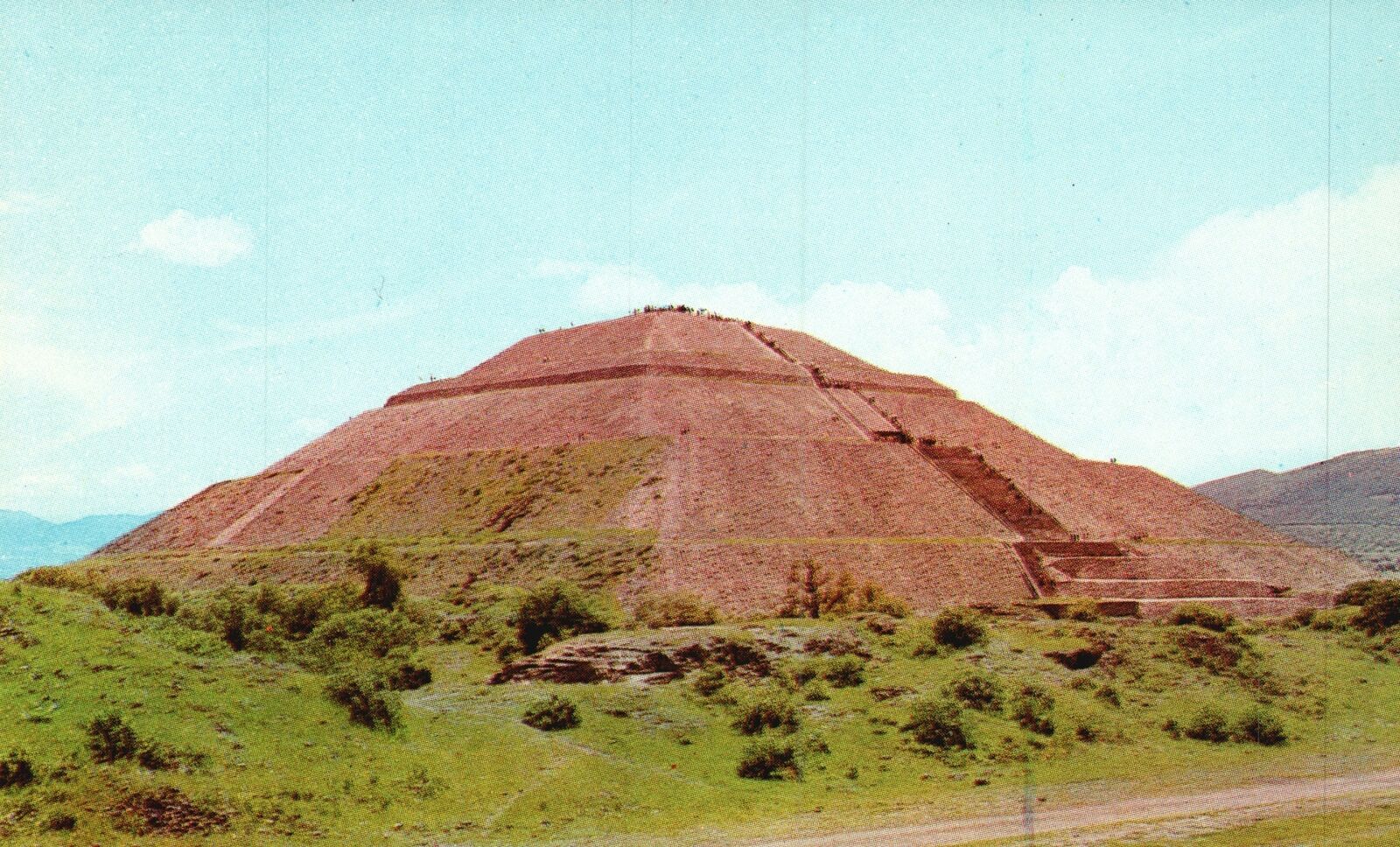 Vintage Postcard The Sun Pyramid Piramide Del Sol San Juan Teotihuacan Mexico