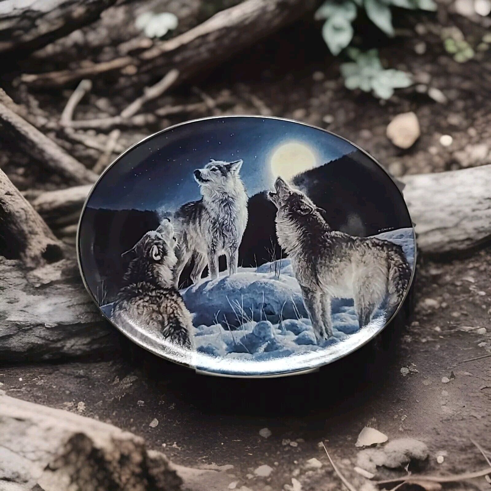 Canyon Moon Winter Shadows Wolf Plate With Mountains and Snow With Three Wolfes