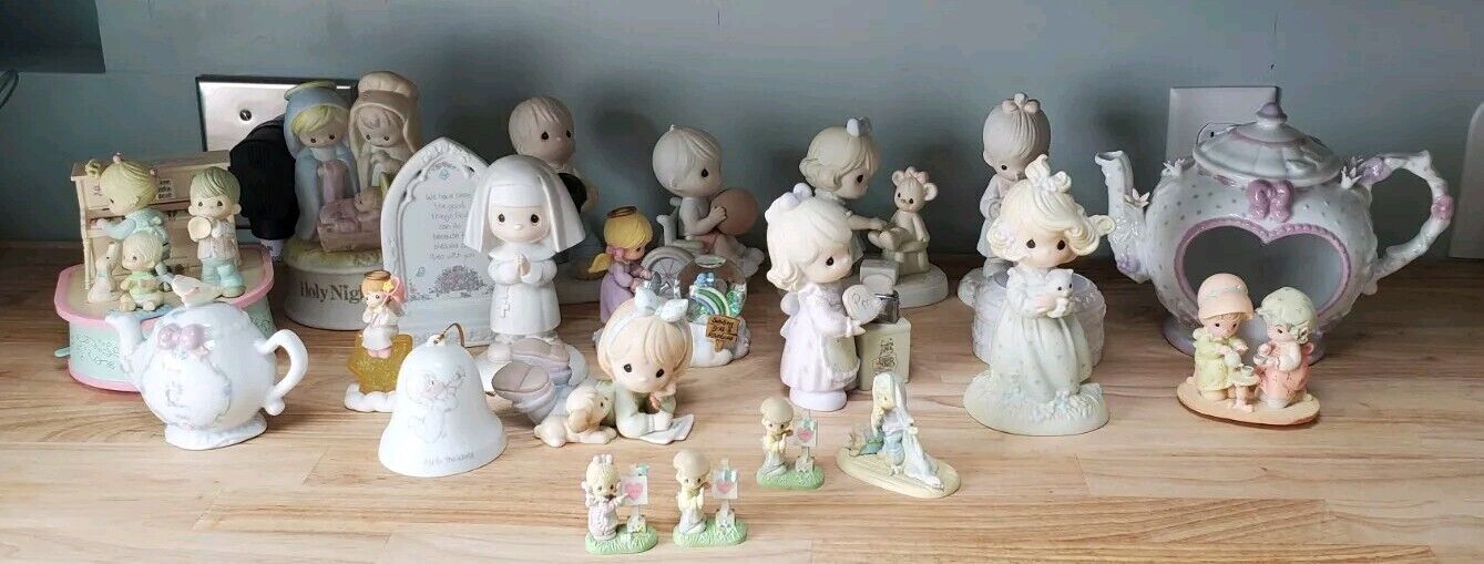 19pc. Precious Moments Figurine Collectibles Lot Teapot Bowling Dog Cat Teddy