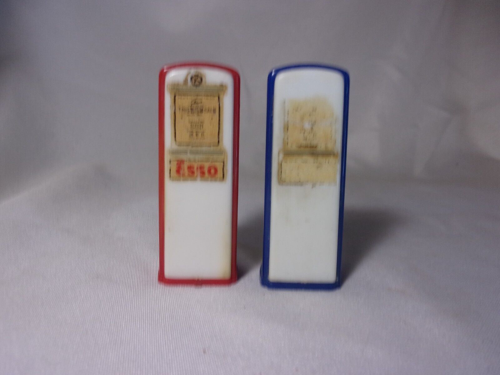 Vintage Plastic Red White Blue ESSO GAS PUMP Salt and Pepper Shakers USA (S2)