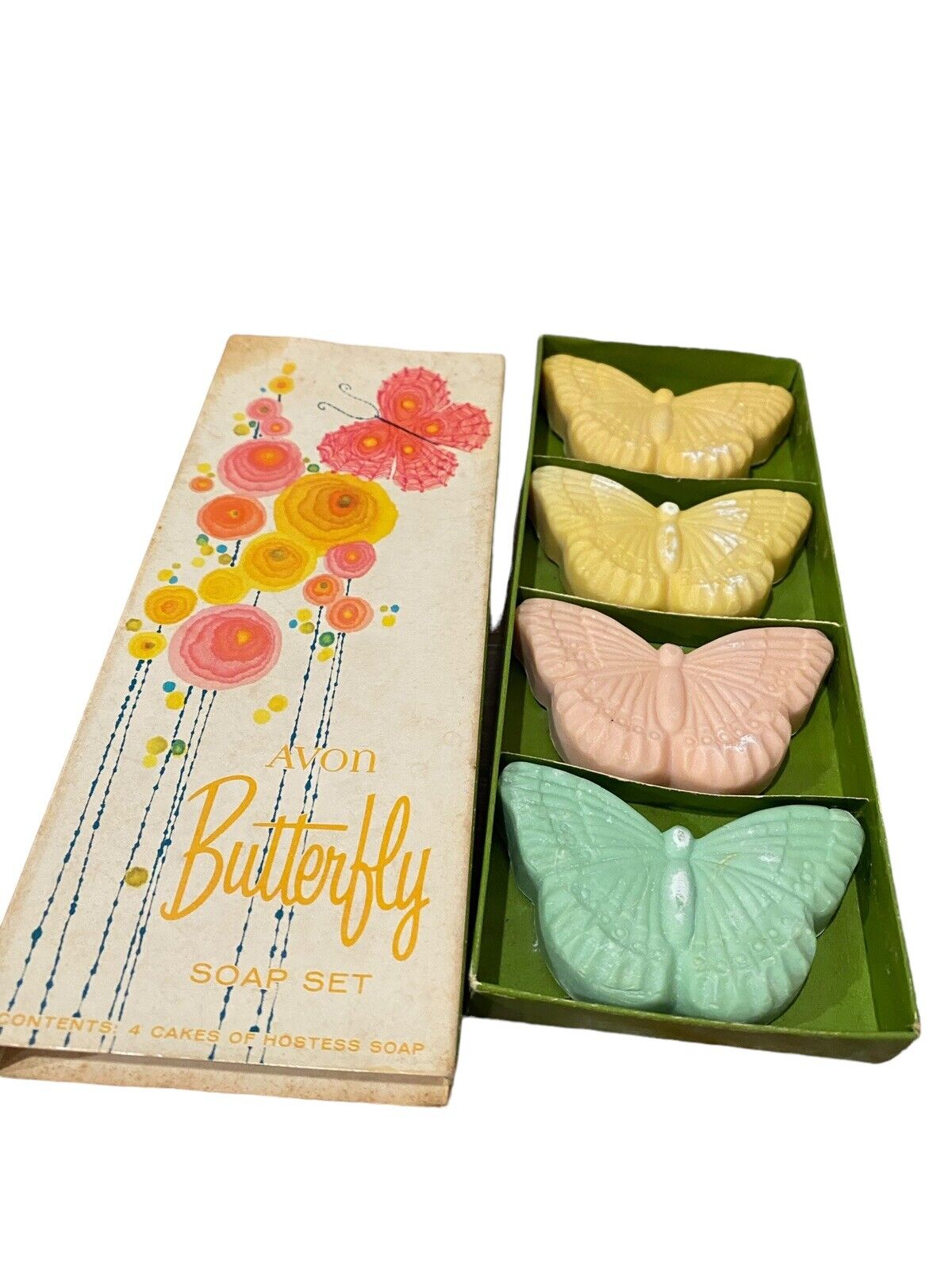 VINTAGE AVON HOSTESS SOAP SET - 4 BUTTERFLY COLORED SOAPS IN PACKAGE Unused