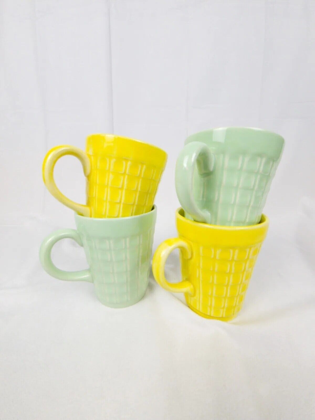 4 Vintage Pastel Coffee Cups Made in England Valentine