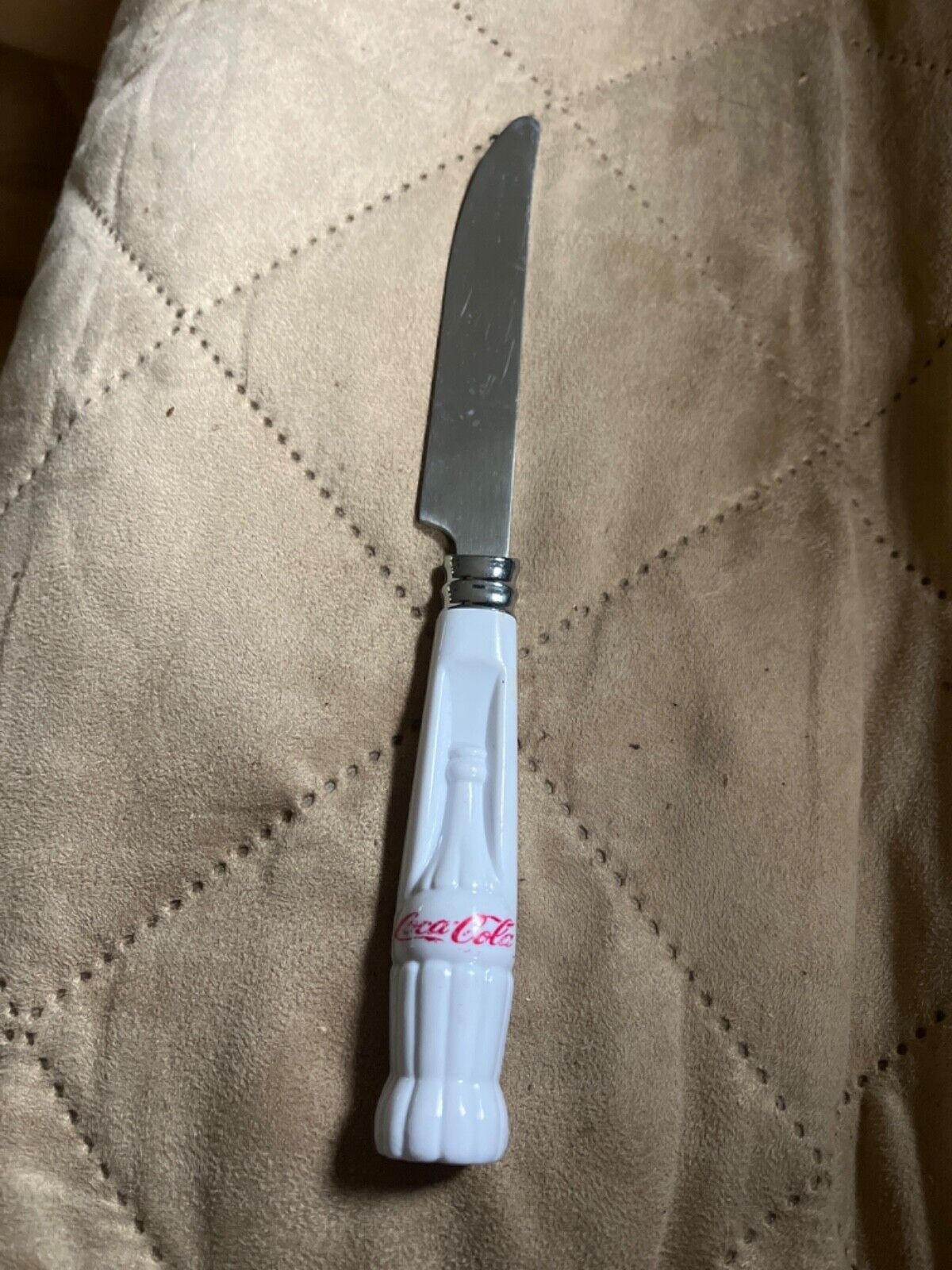 1 Gibson White Coca-Cola Dinner/Butter Knife