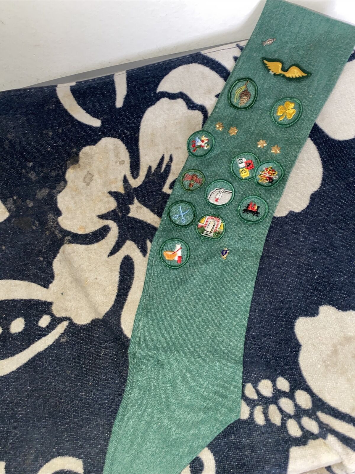 1960-70s Girl Scout vintage sash with badges Patches Pins