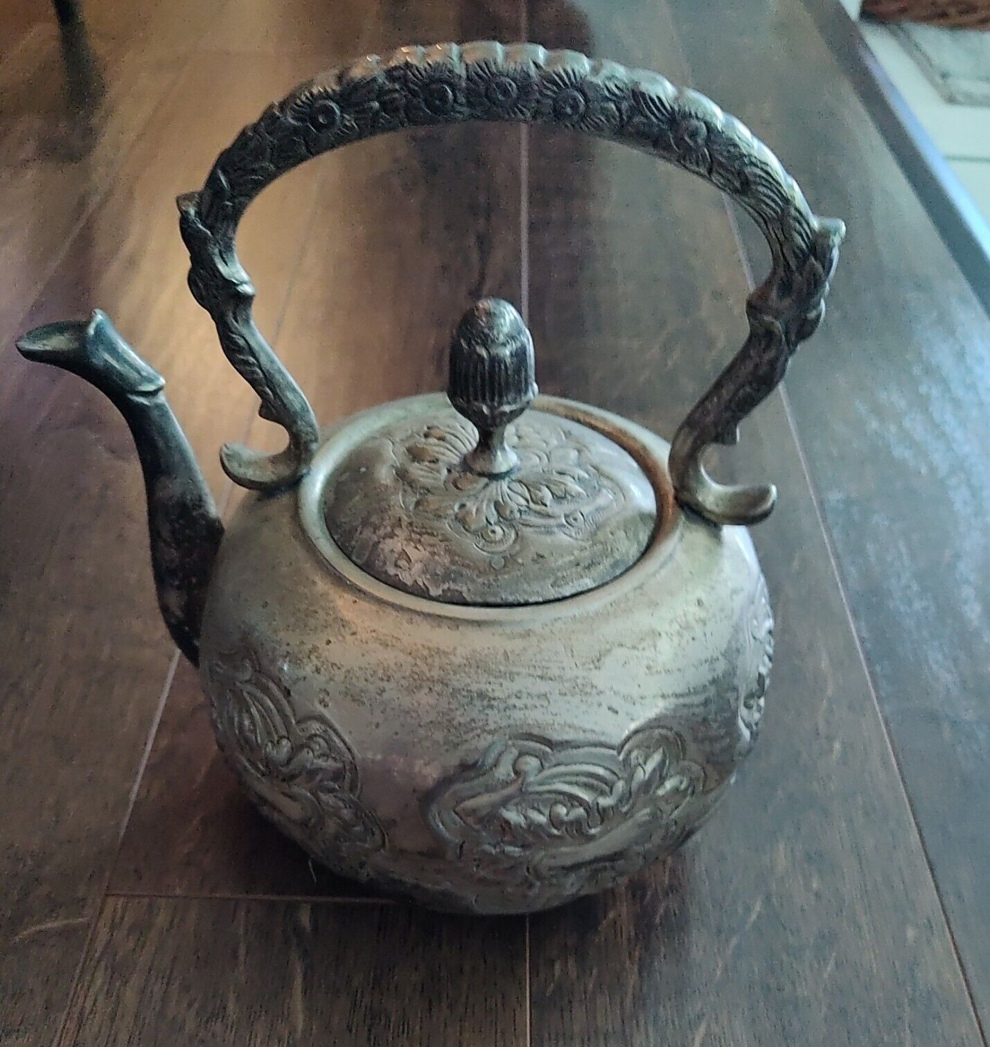 Vintage Old Handwork International Silver Co. Tea pot Collectible