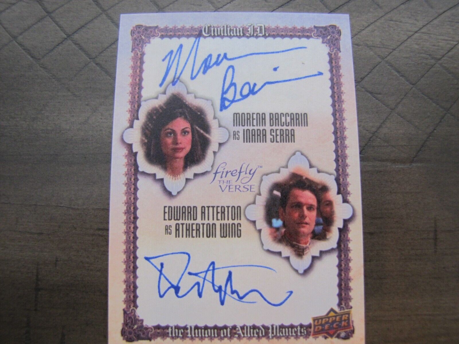 Firefly the Verse Morena Baccarin Edward Atterton Dual Autograph Card Upper Deck