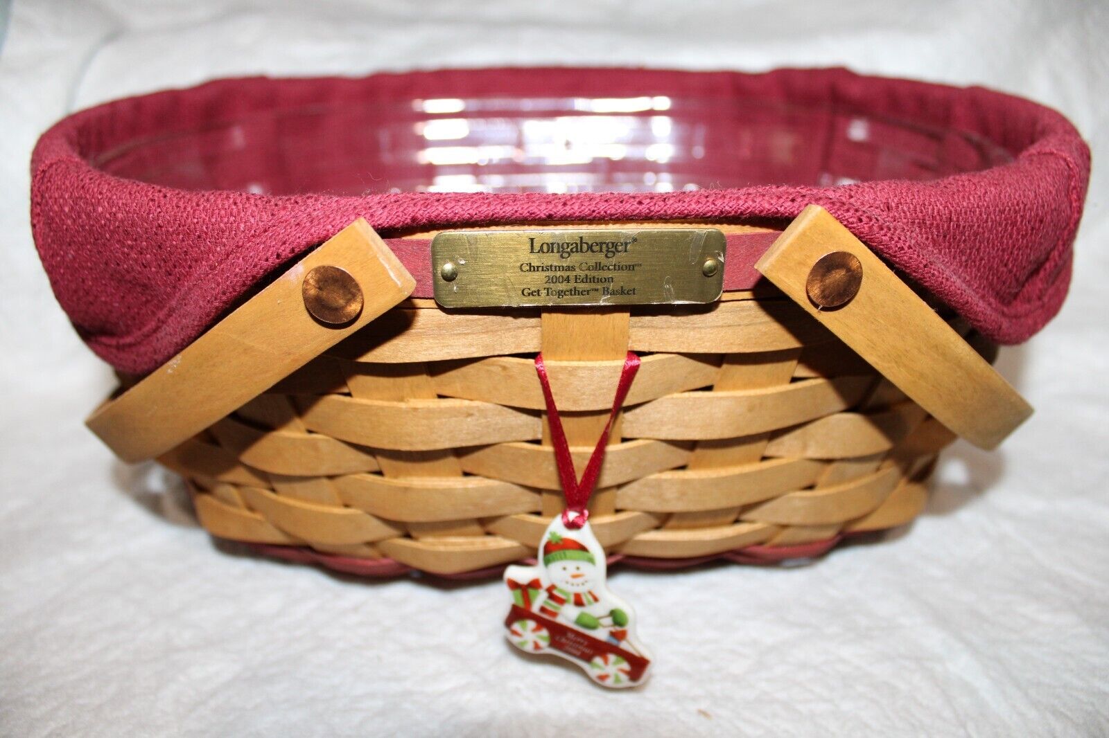 Longaberger 2004 Christmas Get-Together Basket, Tie-On, Protector, & Red Liner