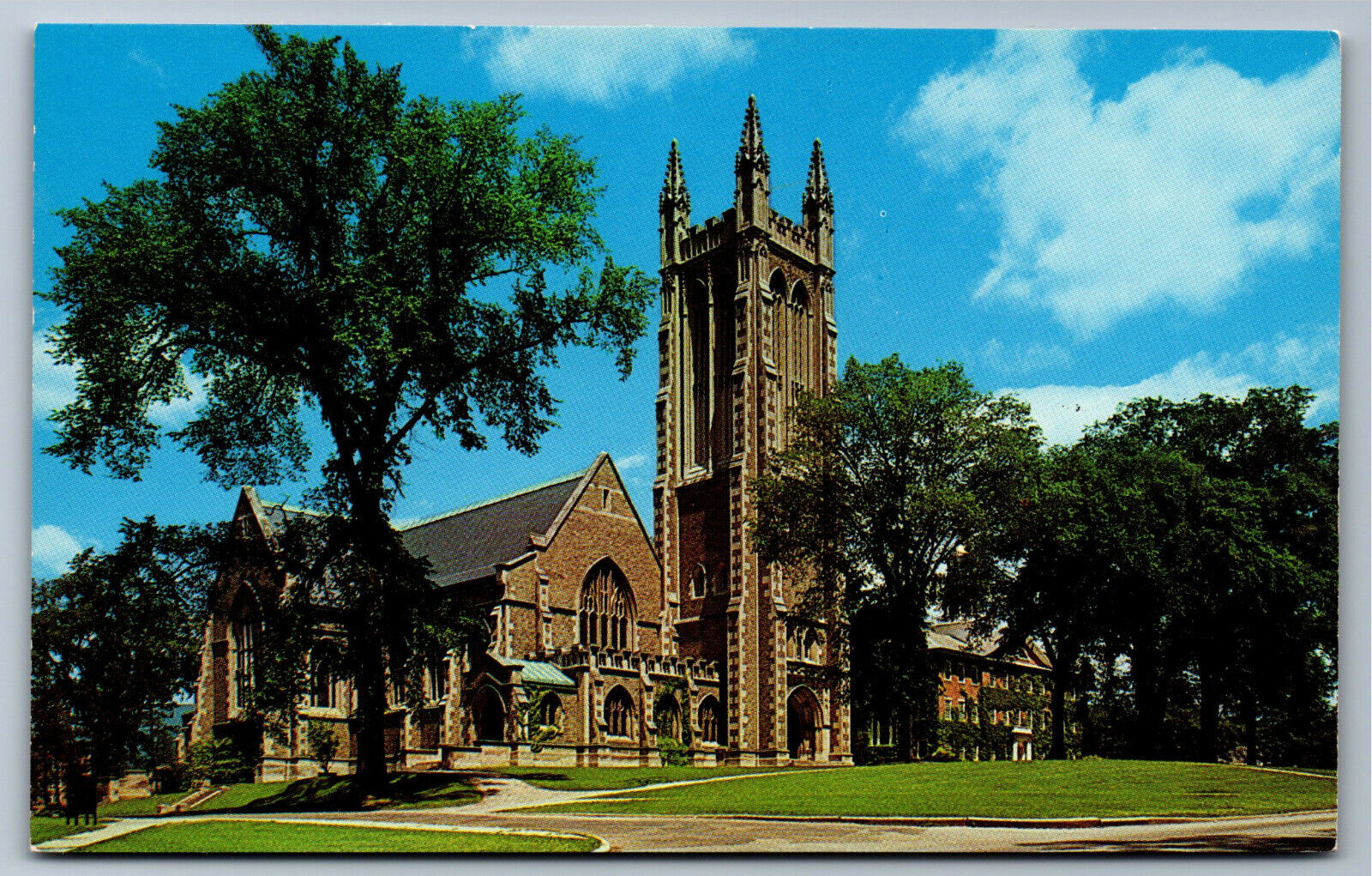 Postcard MA Thompson Memorial Chapel Williamstown Massachusetts U3