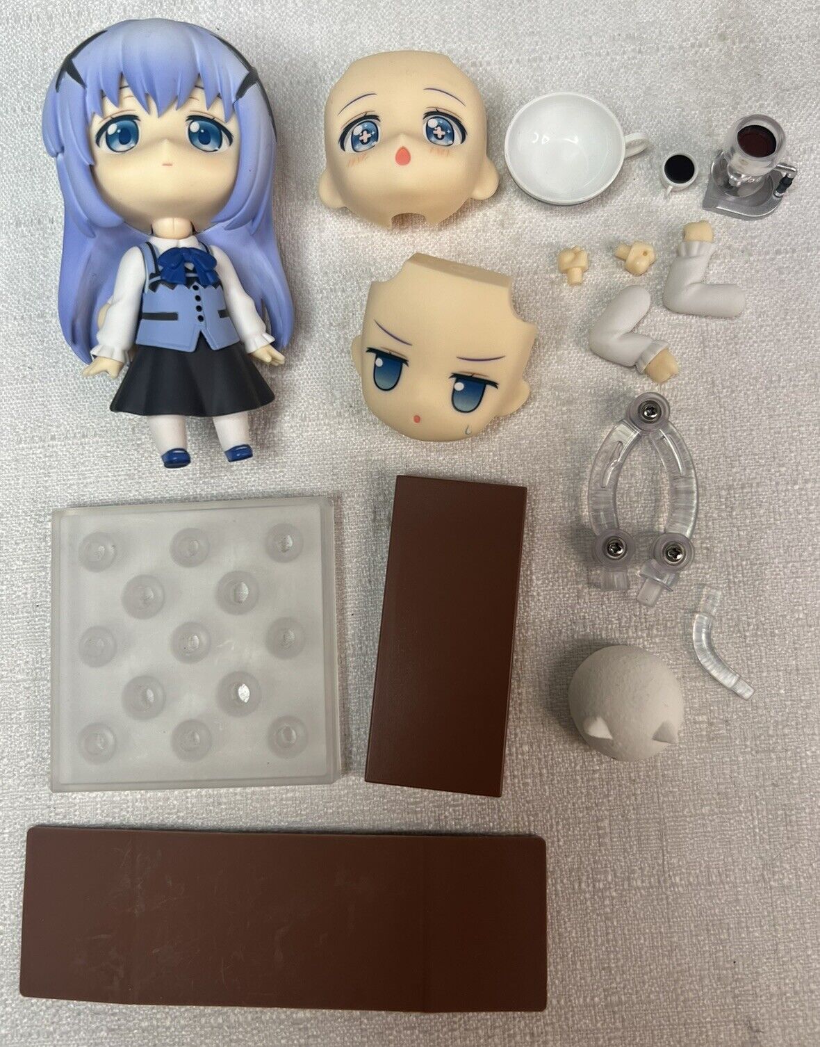 Chino Nendoroid 558 Is the Order a Rabbit Figure MISSING PARTS