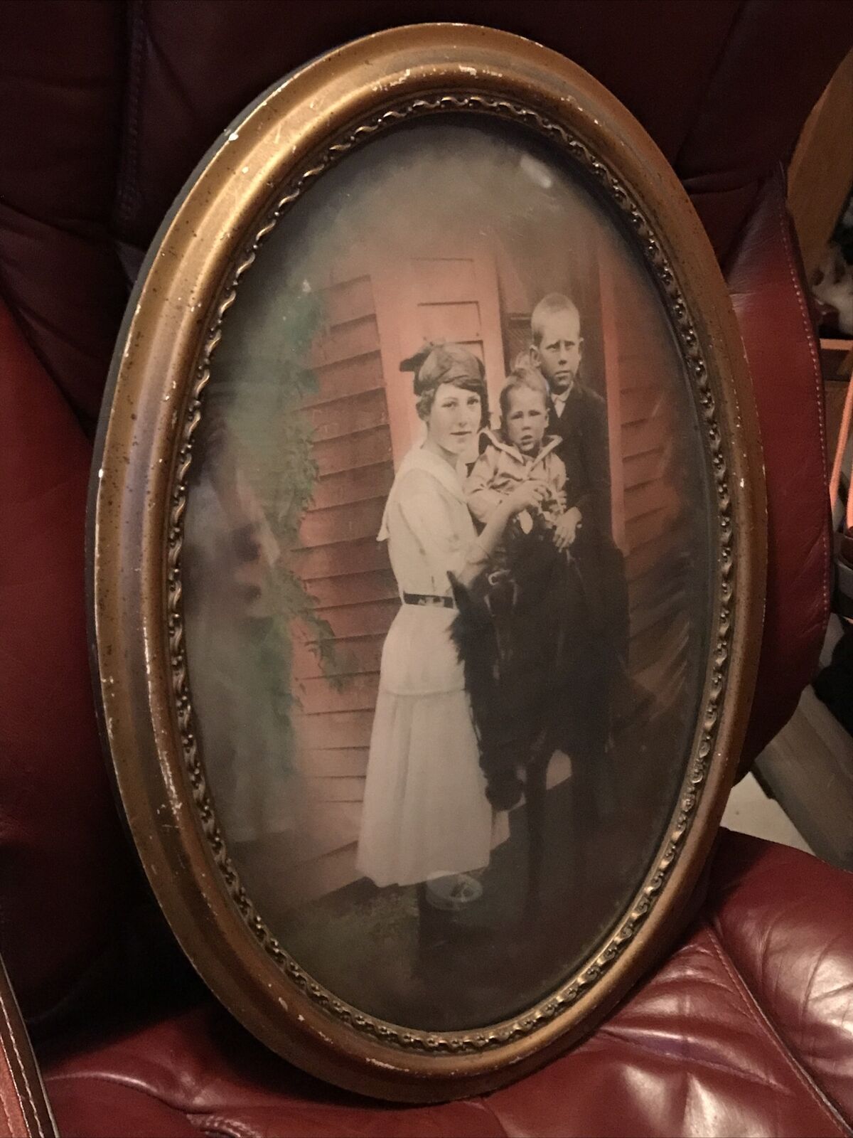 Rustic Late 1800’s Family Portrait Framed Photo Bubble Glass Unique *RARE*
