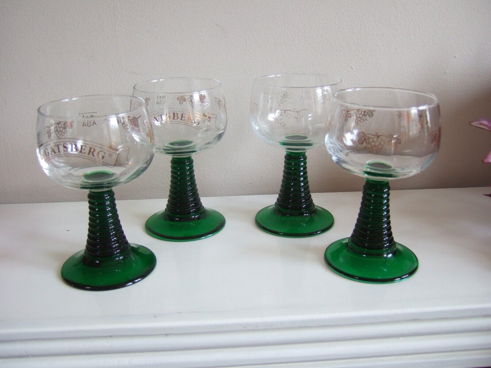 4 x Vintage Luminarc  Beehive Stem Emerald Green Wine Glasses 2 Gatsberg 2 Other