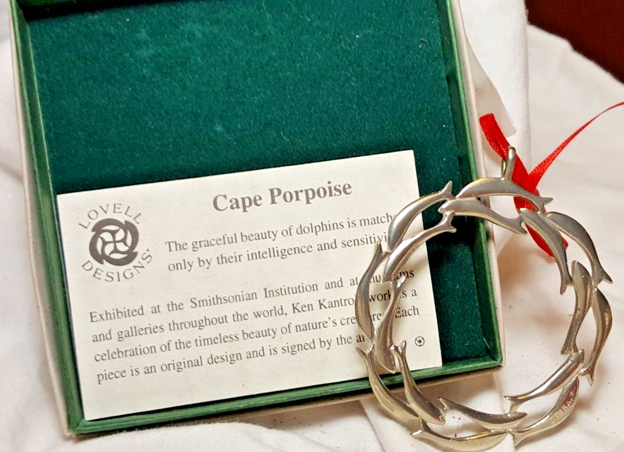 Lovell Designs Cape Porpoise dolphins metal wreath ornament pendant 1991 NIB.