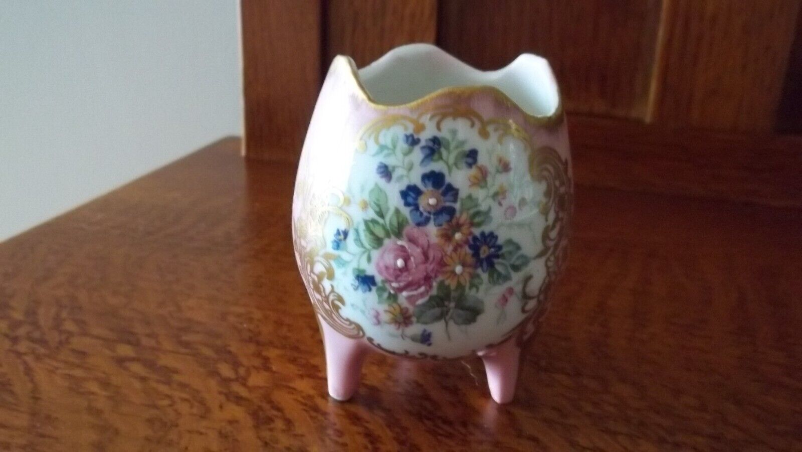 Hand painted footed cracked egg pink floral made in France