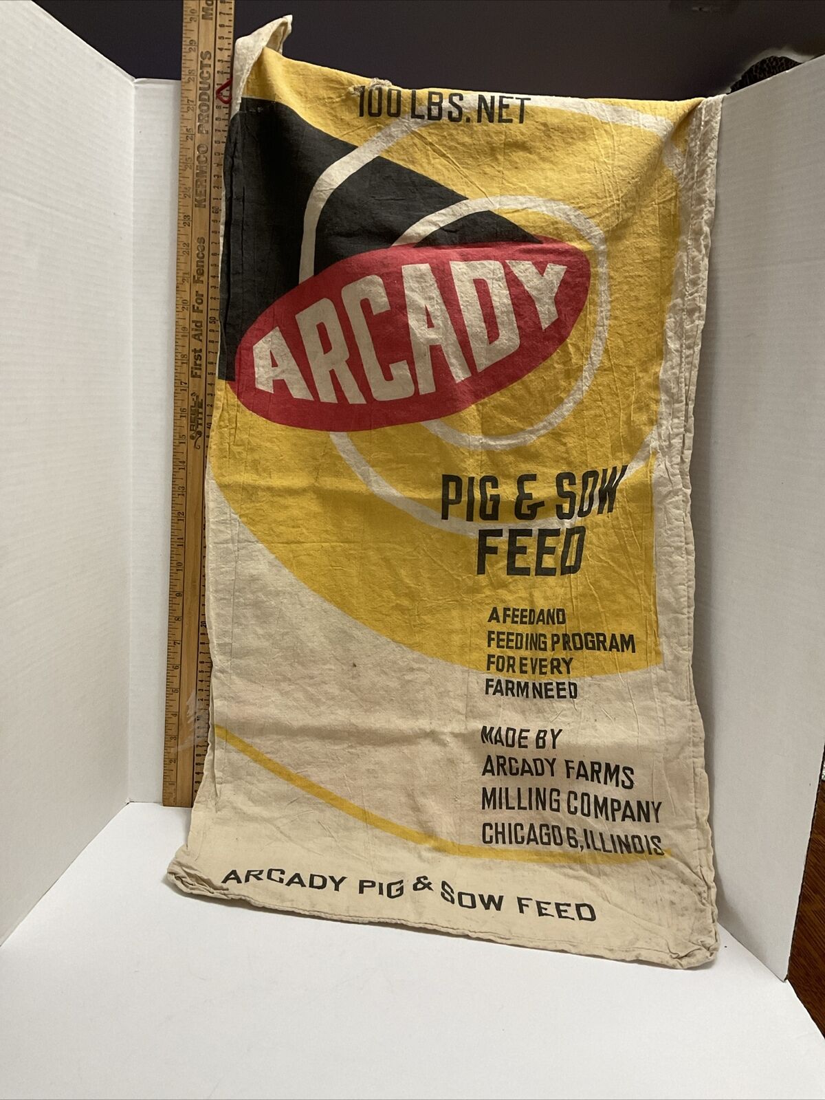 1950s cloth 100lb ARCADY YELLOW & RED SOW-PIG CHOW Feed sack bag