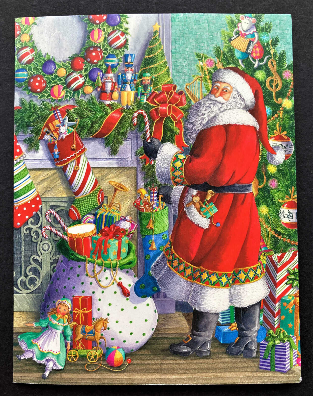 SET OF 4 NEW Caspari Christmas Holiday Cards Santa Fireplace Gifts Tree Large
