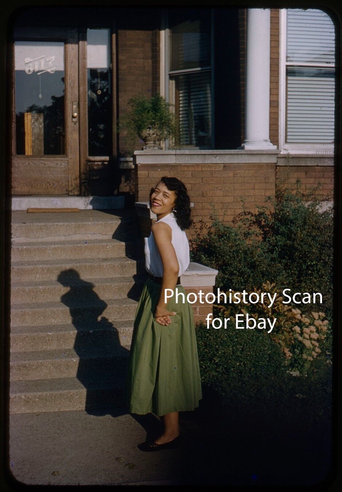 Beautiful 1950\'s Black Woman Sexy Pose 1950\'s Red Border Kodachrome Slide