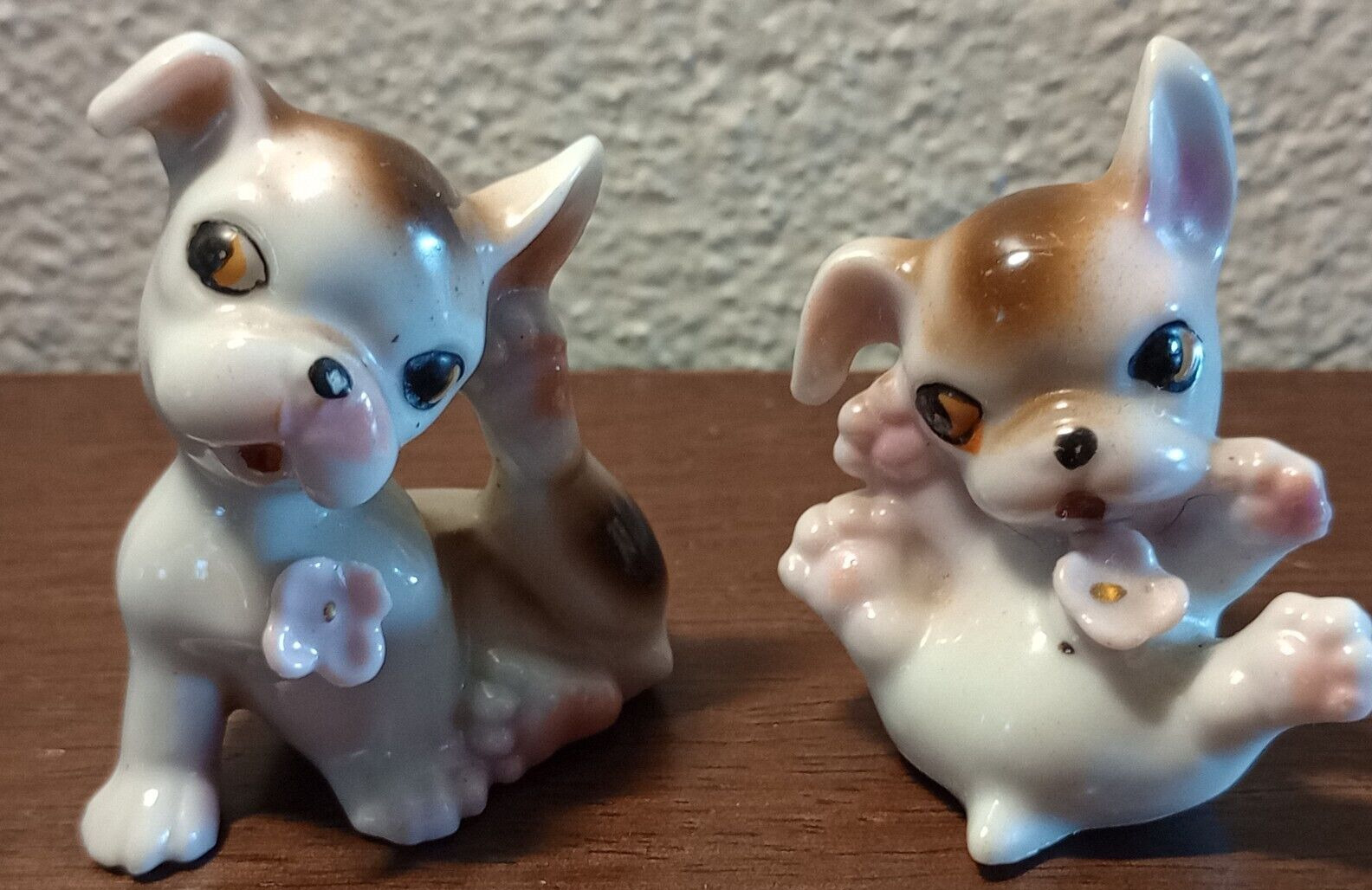 Set of 2  Vintage ceramic white and brown dogs  with flowers scratching ear