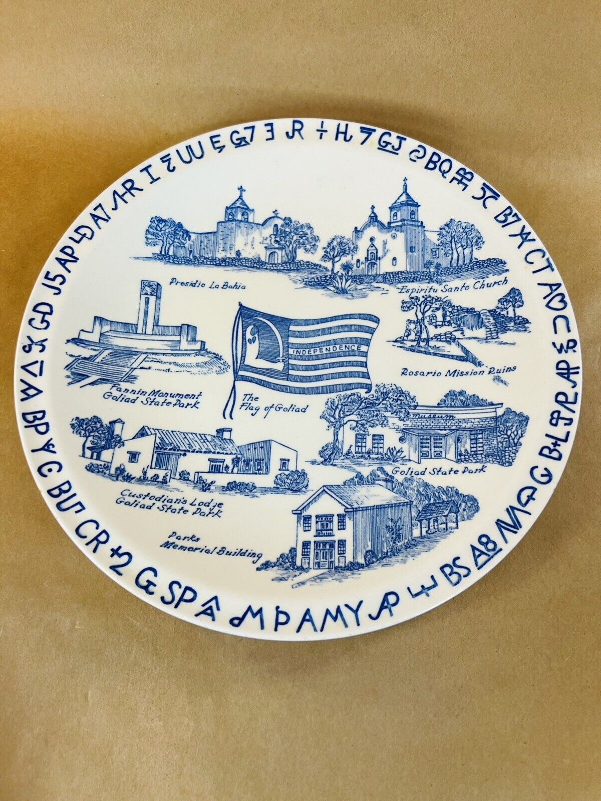 Vtg 1949 VERNON KILNS Goliad Texas Mission Independence Blue Plate Bi-Centennial