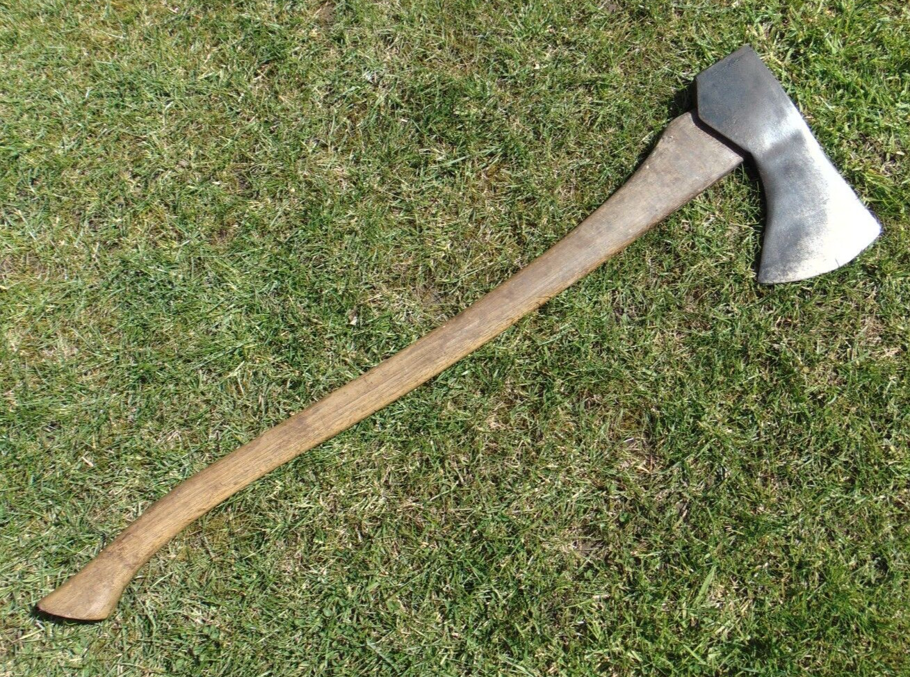 VINTAGE ELWELL No.5 FELLING AXE - DATED 1964