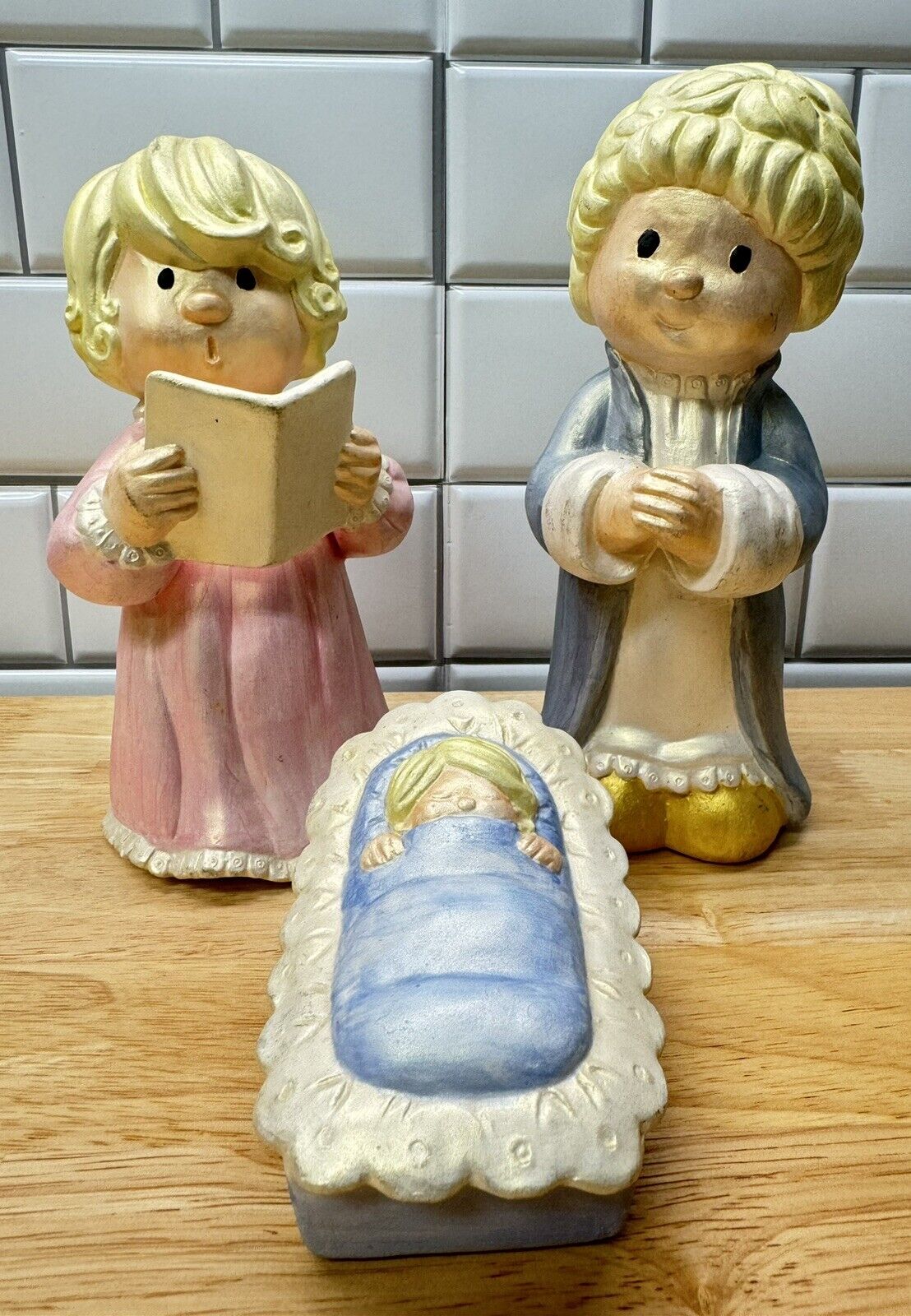 Vtg 3 Piece Nativity Mary, Josef, Baby Jesus Bisque Mold Figures N5