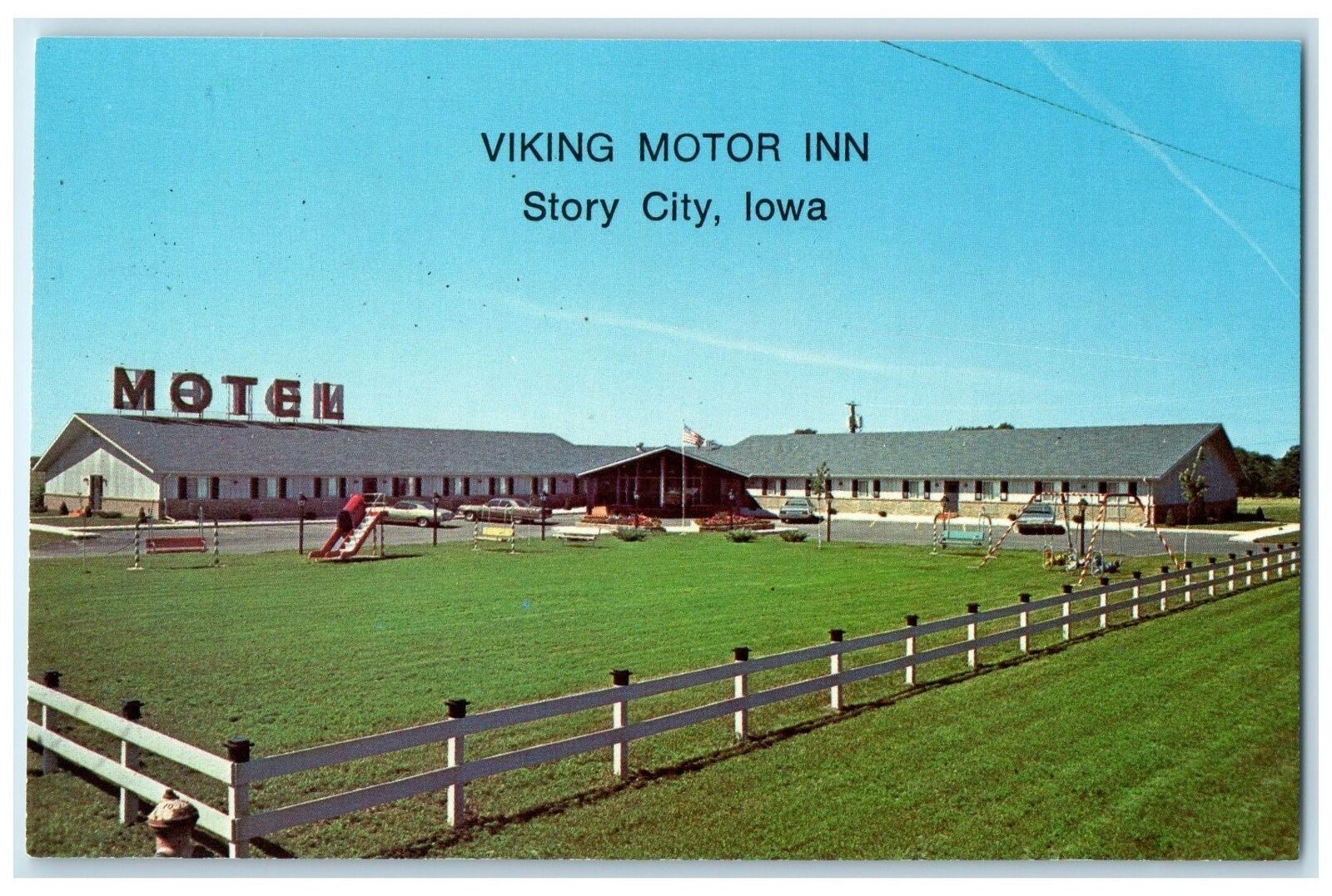 c1960s Viking Motor Inn Exterior Fence View Story City Iowa IA Unposted Postcard