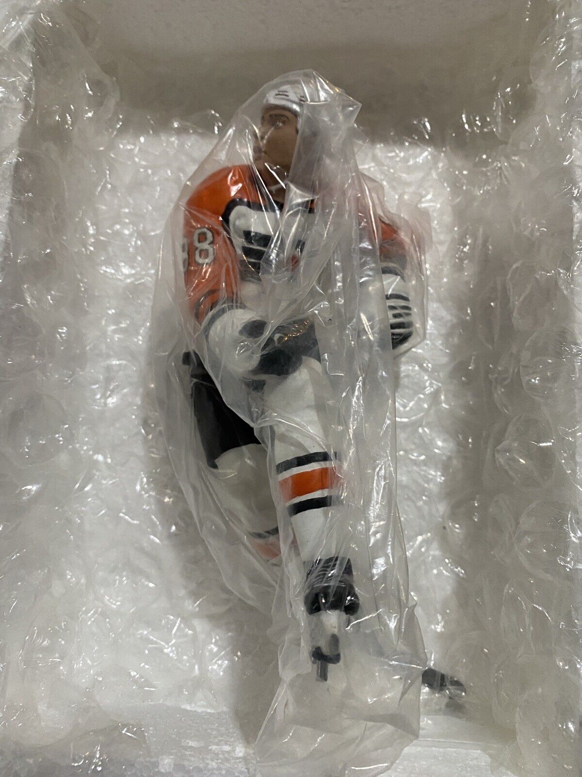 1996 SALVINO ERIC LINDROS FLYERS LIMITED EDITION SIGNED FIGURE #201 / 888.