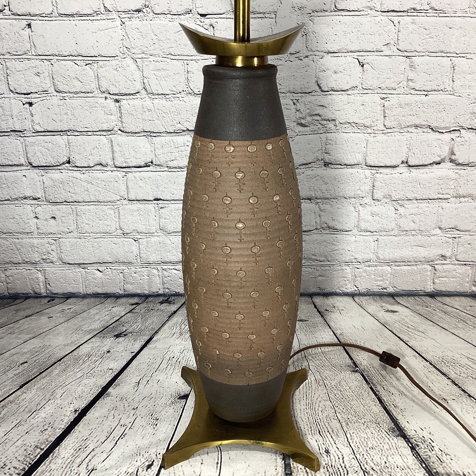 VTG Stiffel Incised Pottery Lamp 42” Table Light UNIQUE Design Modern Brass