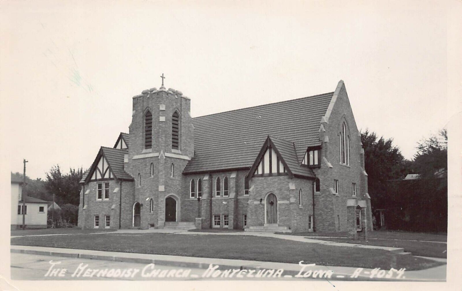 Montezuma IA Iowa RPPC Methodist Church Vtg 1950s Photo Postcard L2
