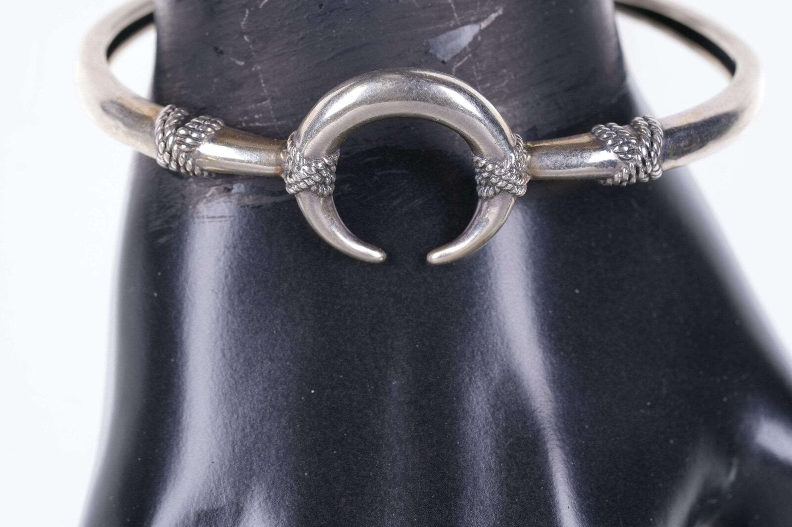 Carolyn Pollack Relios Sterling southwestern style cuff bracelet